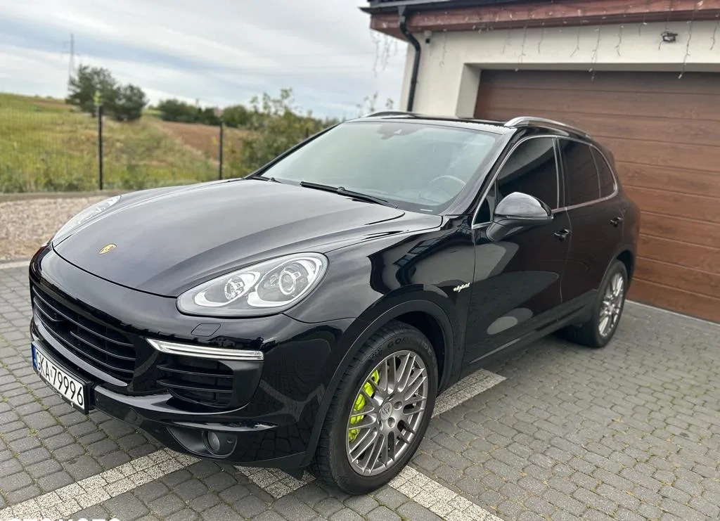 Porsche Cayenne cena 169000 przebieg: 210000, rok produkcji 2015 z Barlinek małe 742